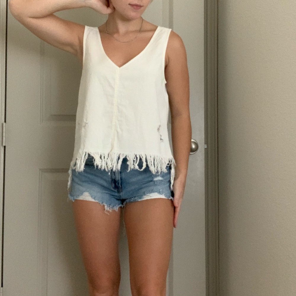 White v neck fringe top